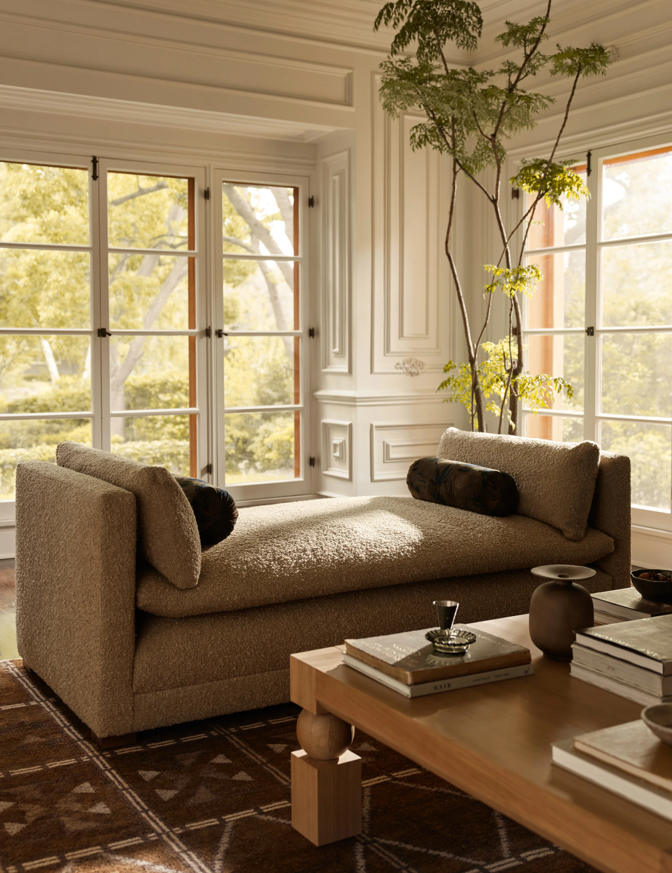 Elvie Chaise - AYG Home Service