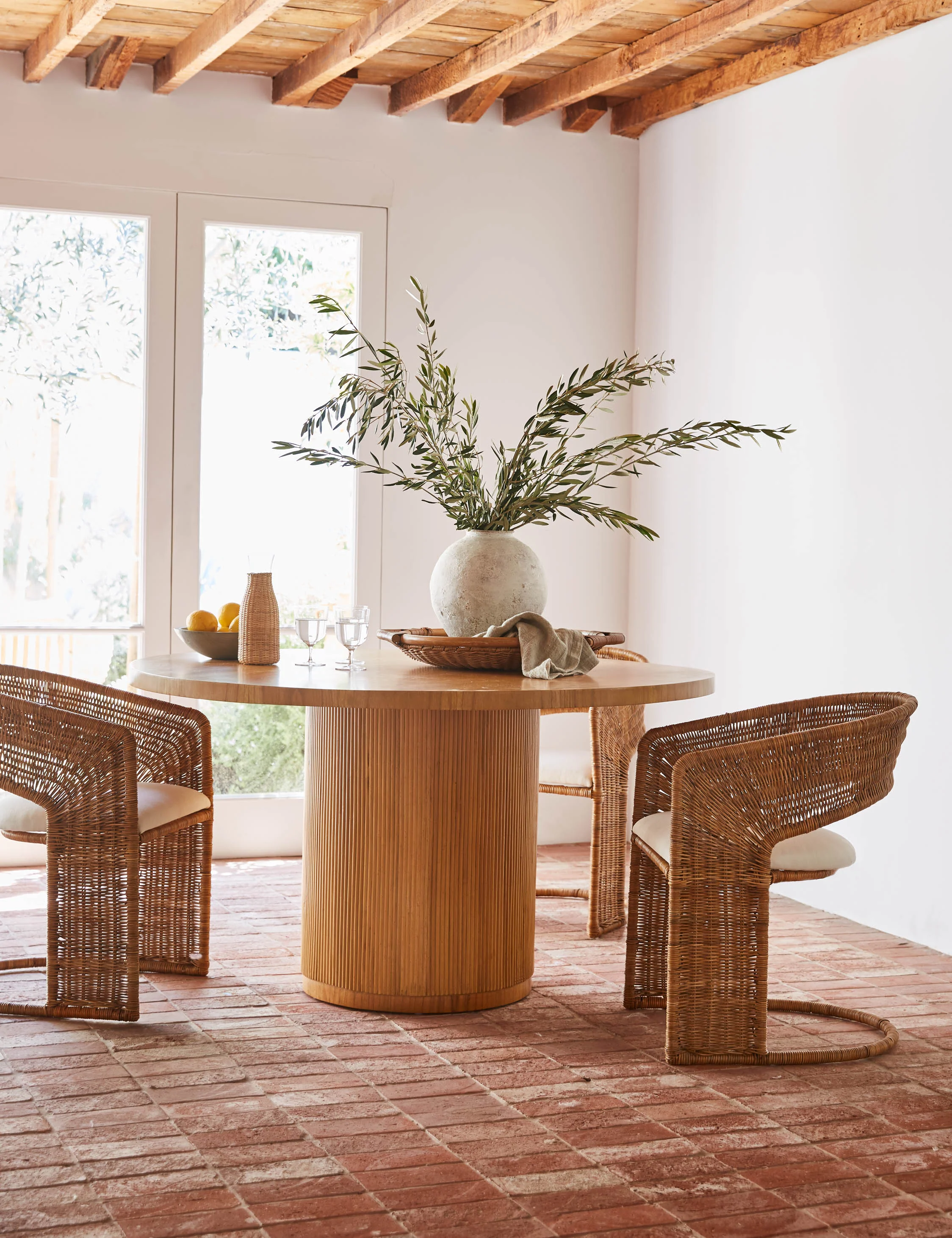 Elvia Round Dining Table - AYG Home Service