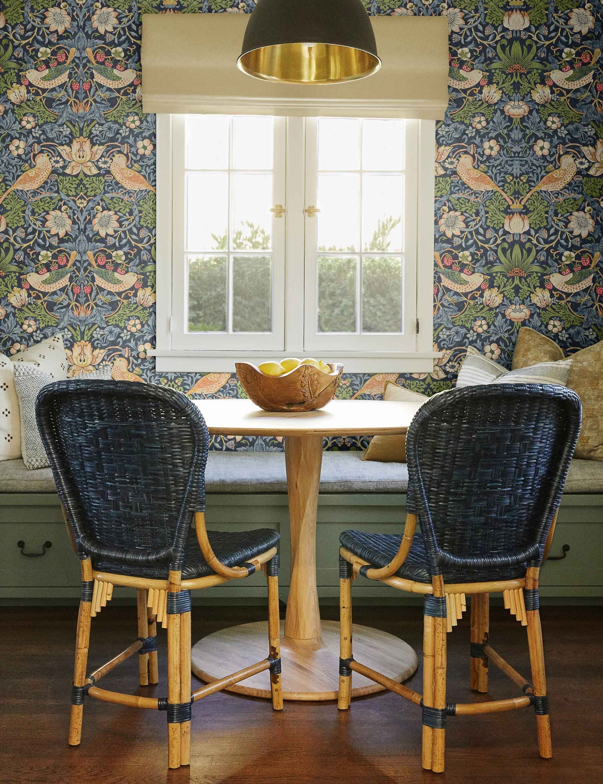 Yarissa Round Dining Table - AYG Home Service